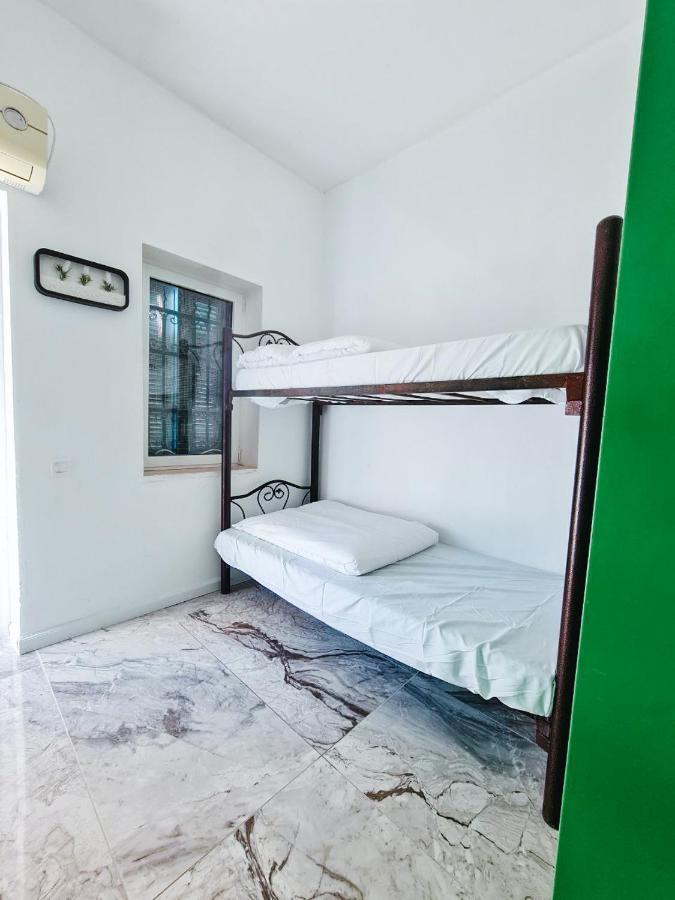 Jacob Hostel Jlm - Prime Location Jerozolima Zewnętrze zdjęcie